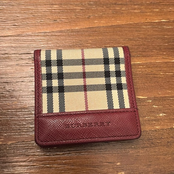 BURBERRY COIN POUCH - Picture 1 of 11